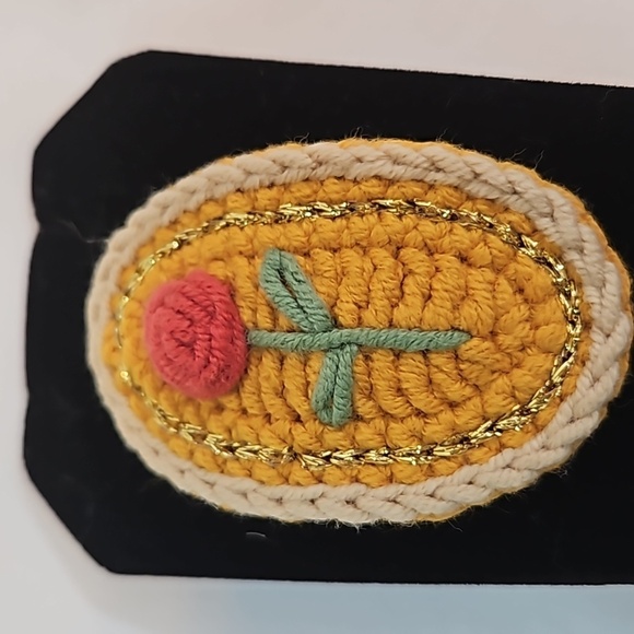 Hand Crafted Hand Knit Crochet  Hair Clip Red Rose embroidered Snap Clip 2.5" - Picture 3 of 17